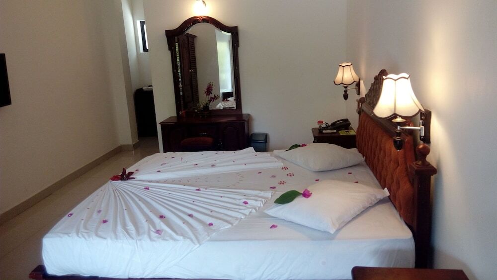 Эмбилипития: Sarathchandra Tourist Guest House