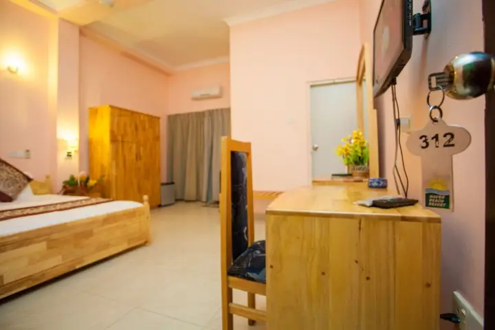 Панадура: Navro Beach Resort