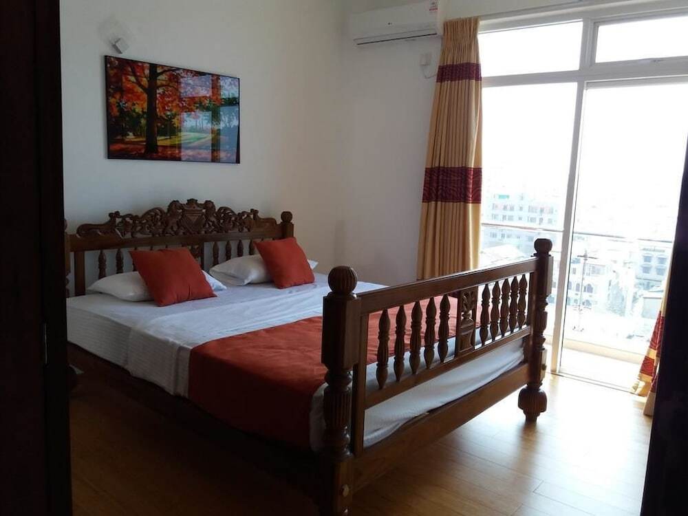 Коломбо: Colombo Sea View Apartment