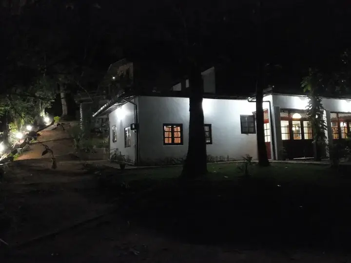 Годамуна: Welikande Hotel and Trekking Center