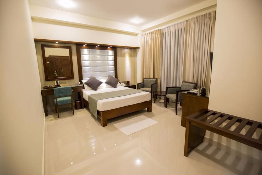 Келания: Grand 7 Hotel Kesbewa