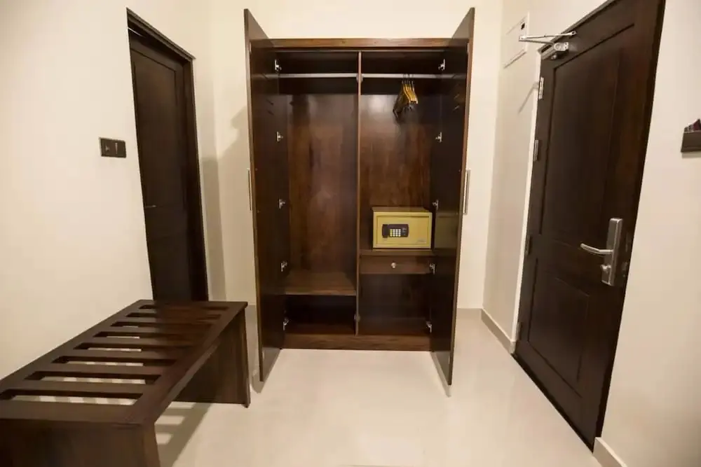 Келания: Grand 7 Hotel Kesbewa