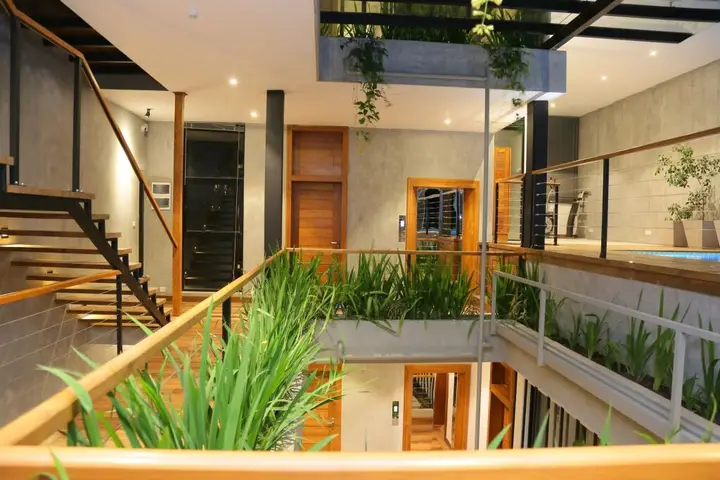 Канди: Lakewood Residence