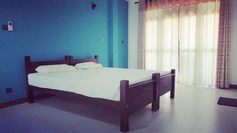 Велигама: Soul Surfer Weligama