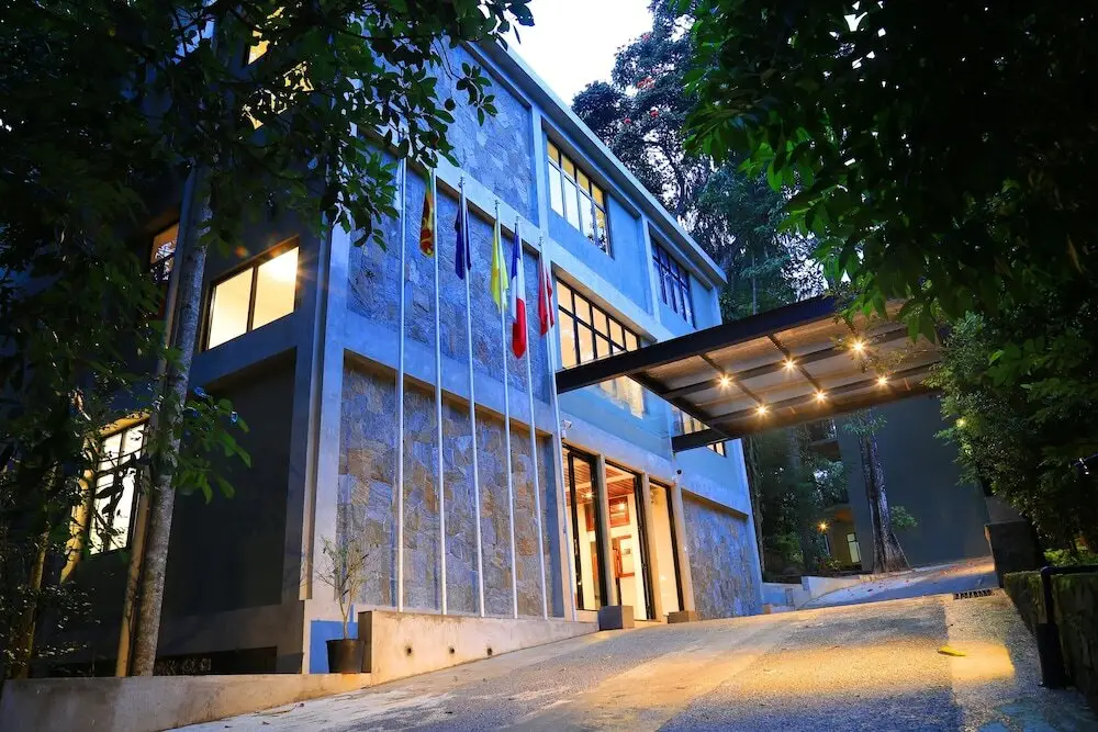 Канди: The Spring Villas