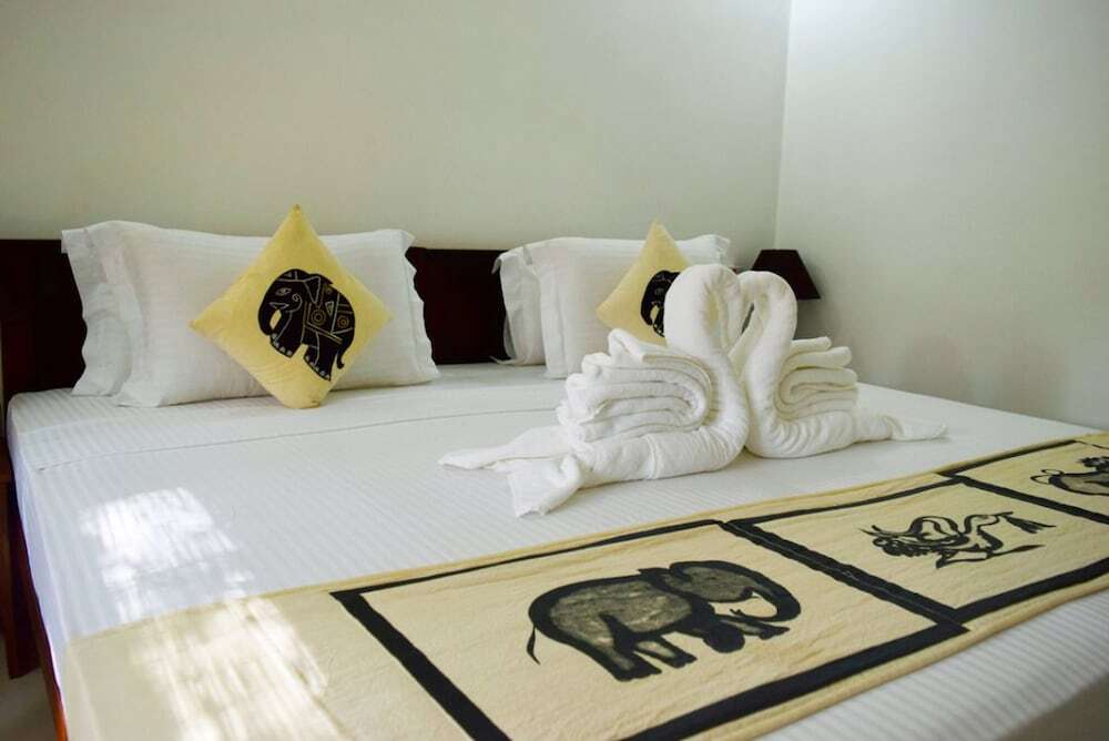 Анурадхапура: Candila Hotel & Sport Club