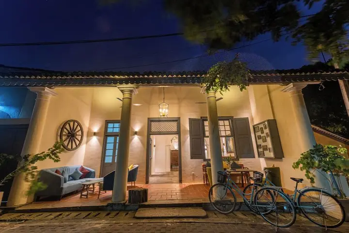 Галле: The Bangalow - Galle Fort