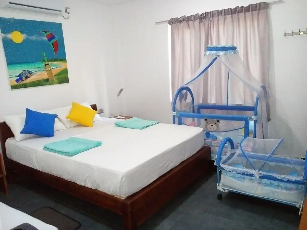 Йетьяна: Anuhas Airport Villas