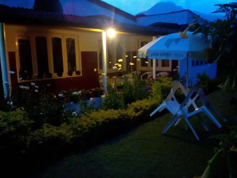 Нувара-Элия: Little England Home stay