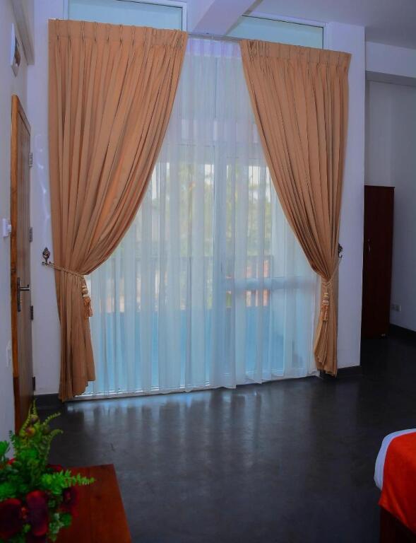 Негомбо: Hotel Star White Negombo