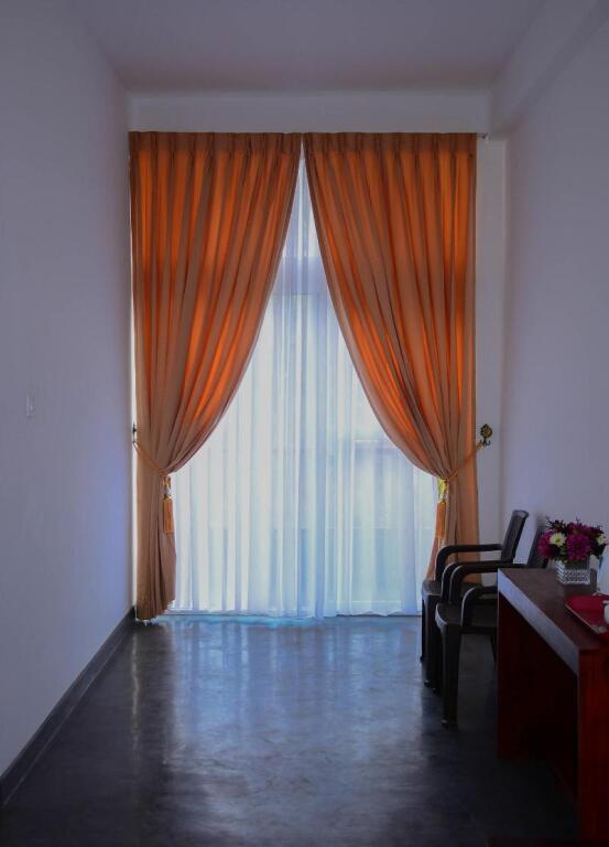 Негомбо: Hotel Star White Negombo