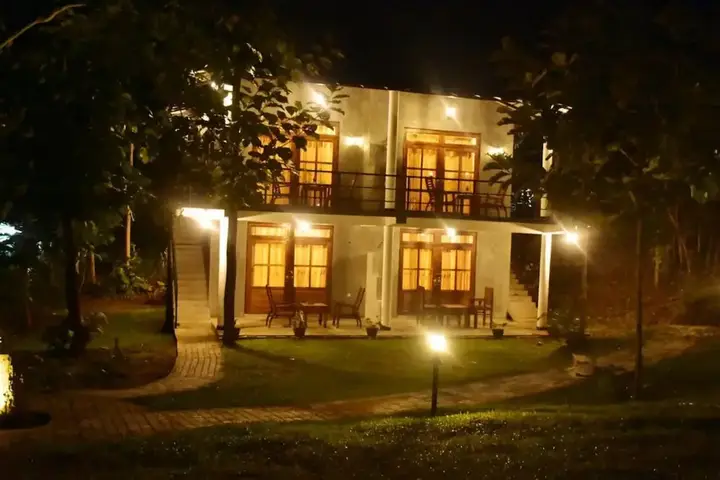 Удавалаве: Safari Queens Resort