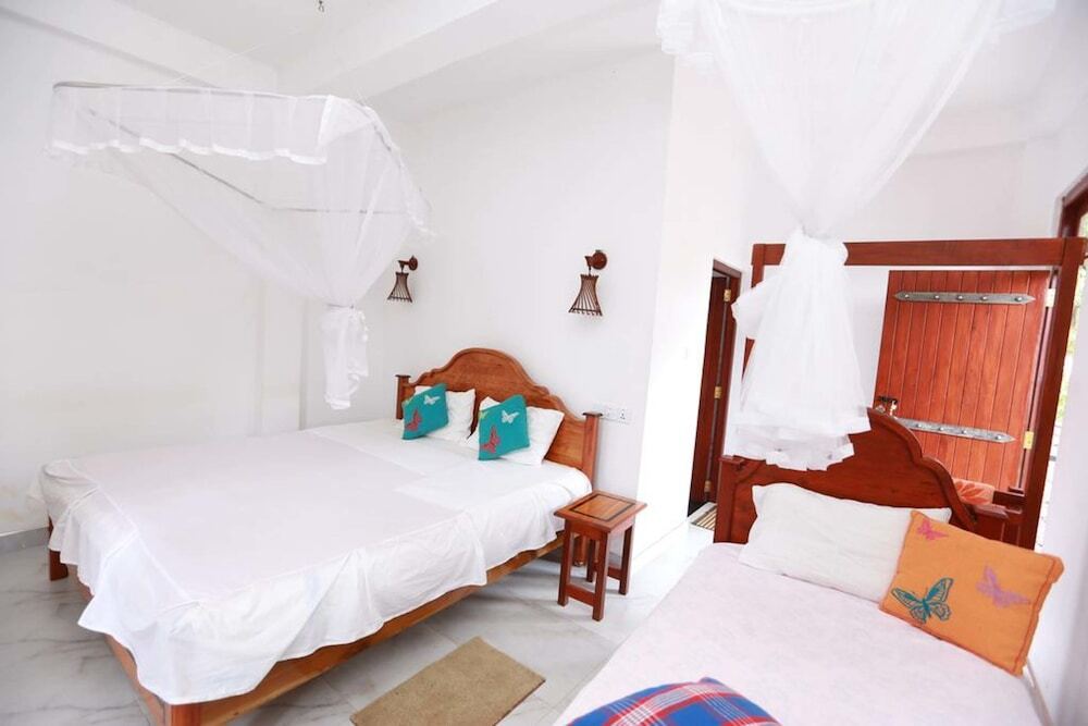 Элла: Yoho Cloud Castle Homestay