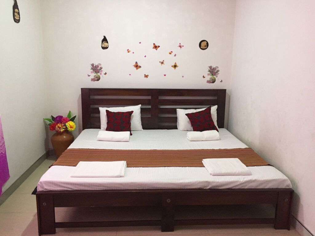 Канди: Gamage friendly home