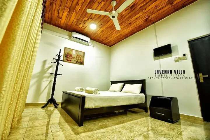 Эмбилипития: Lavenro Villa