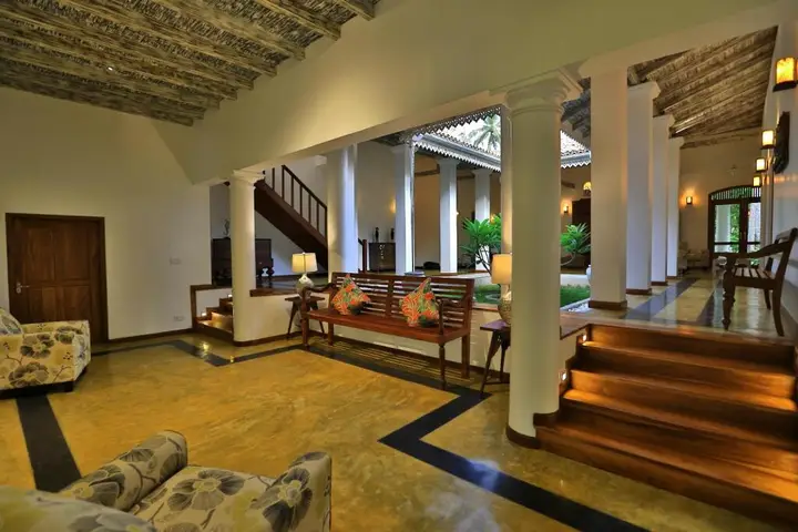 Ахангама: Amara Villa