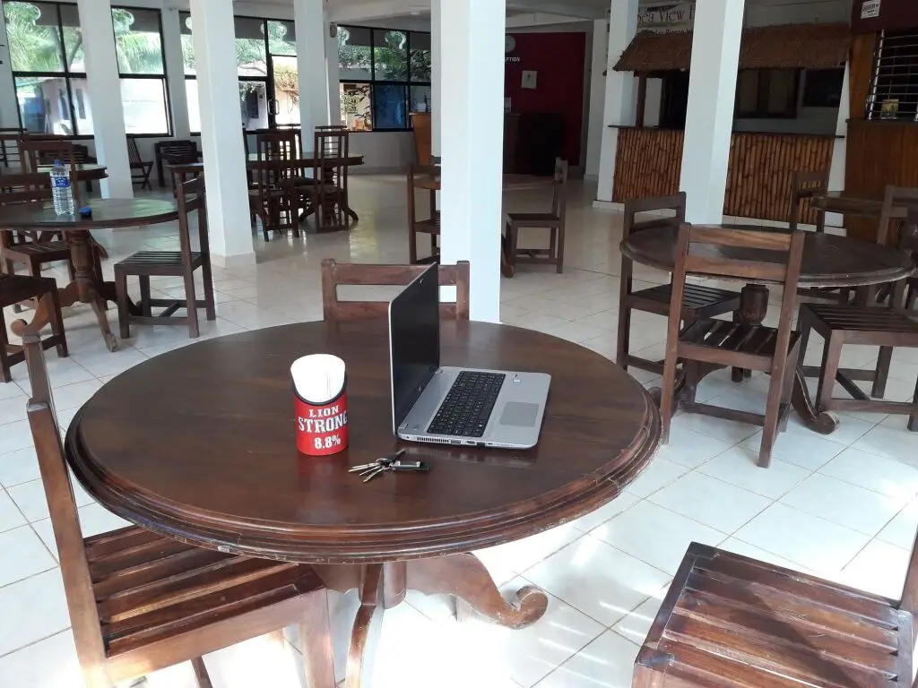 Нилавели: Sea View Beach Hotel