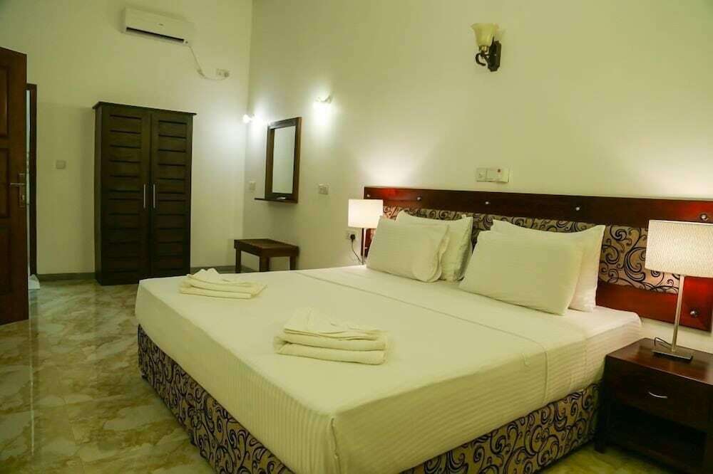 Хиккадува: Sithi Villas