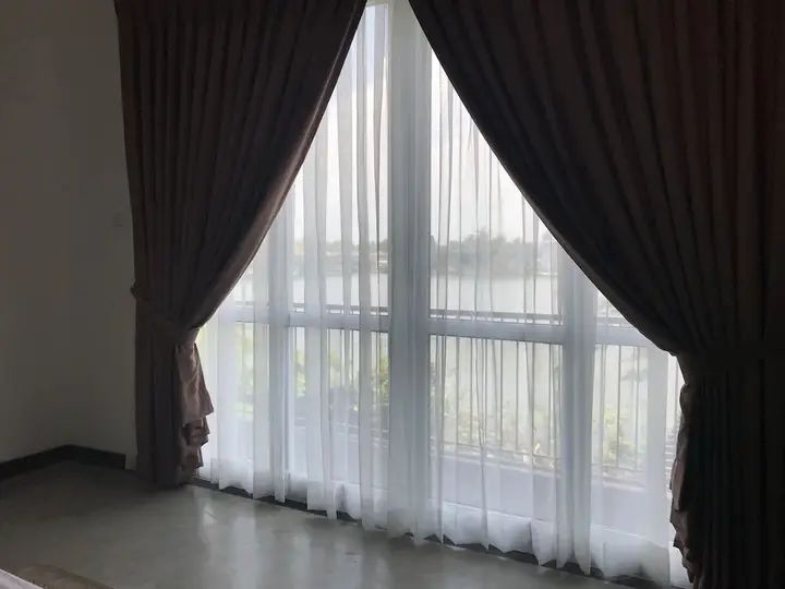 Ваттала: Villa by the Edge