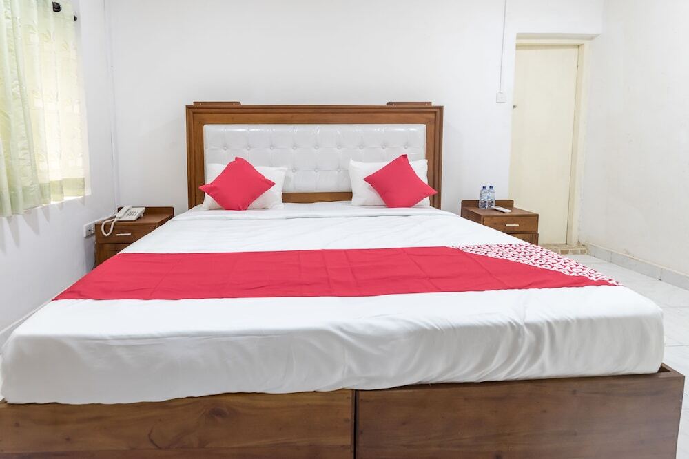 Коломбо: OYO 102 Metro Marine Drive Hotel