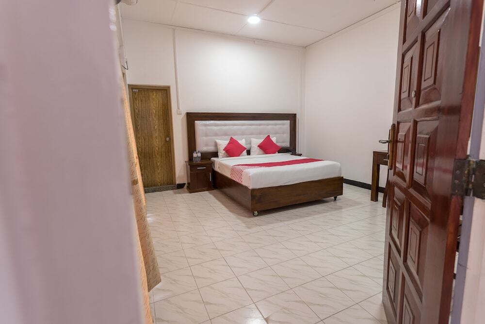 Коломбо: OYO 102 Metro Marine Drive Hotel