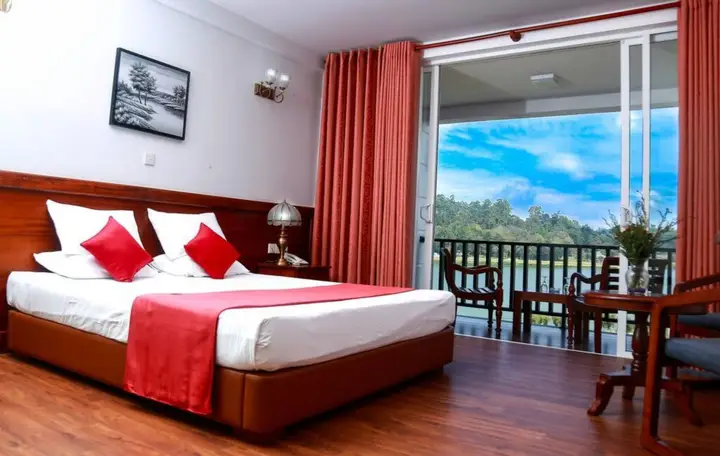 Нувара-Элия: Royal Lake Hotel