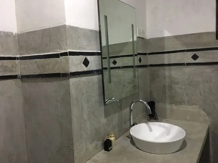 Негомбо: the saffron airport villa