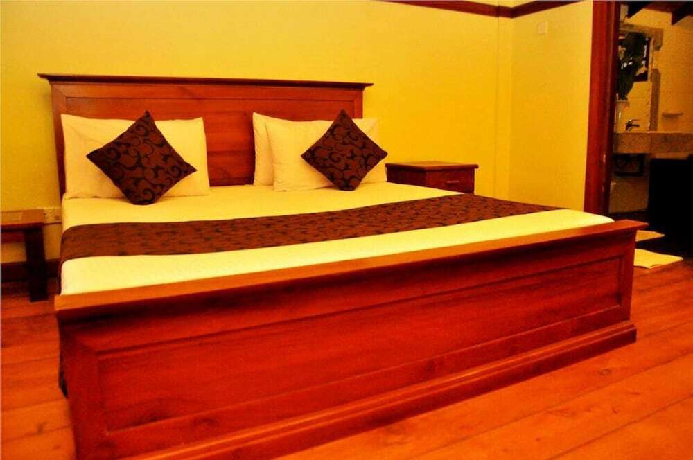Нувара-Элия: Yoho Yenisey Lake View Bungalow