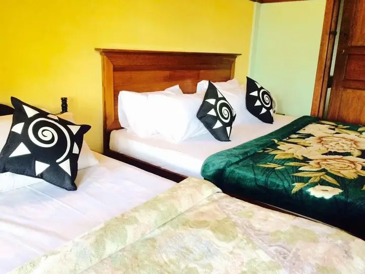 Нувара-Элия: Yoho Yenisey Lake View Bungalow