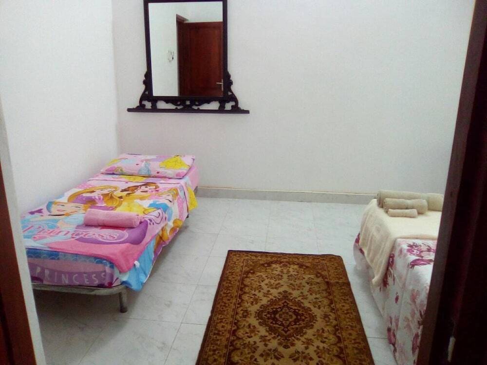 Канди: Miracle Villa