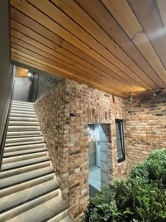 Большой Исток: Отель Айсберг Apart & Spa