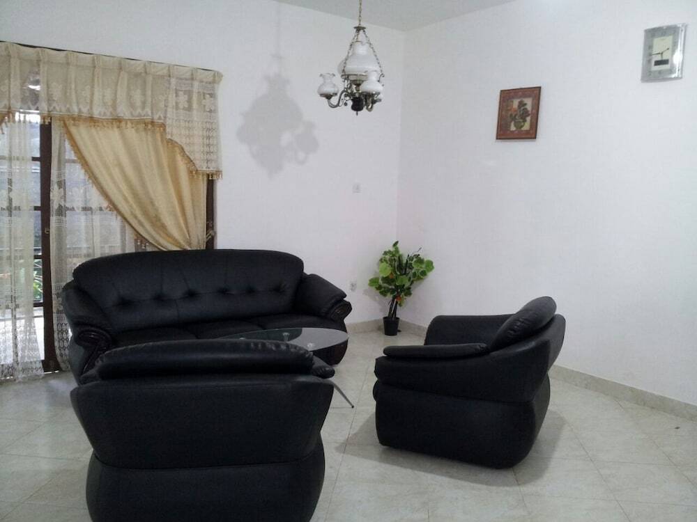 Элкадува: Elkaduwa Bungalow