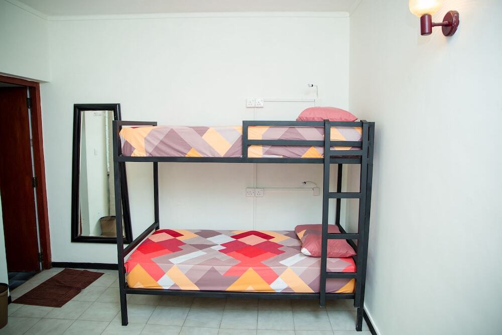 Коломбо: Tuk Tuk Hostels