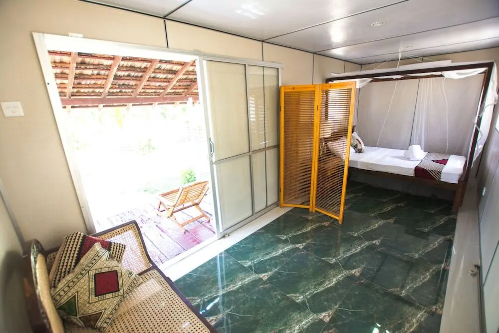 Путталам: Rüstic Beach Villa