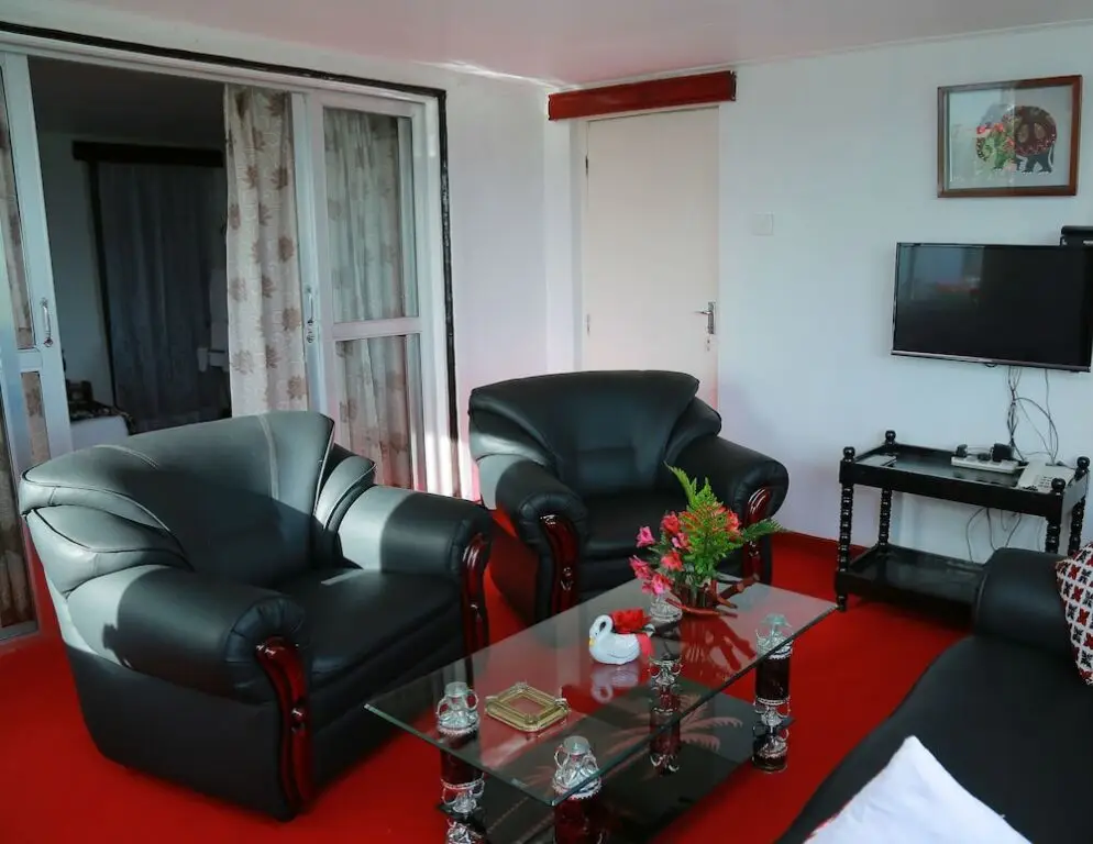 Нувара-Элия: Canvi Villa