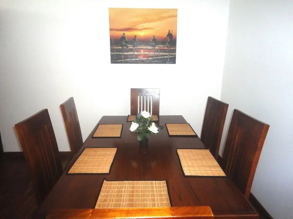 Нувара-Элия: Homewood Luxury Apartment