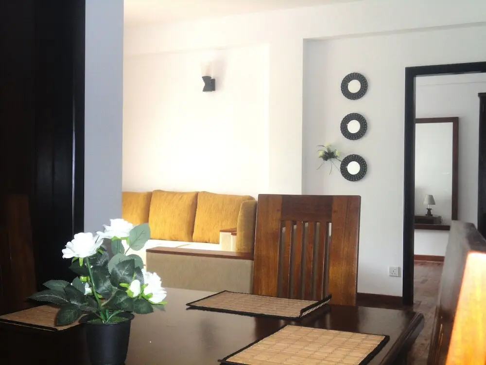 Нувара-Элия: Homewood Luxury Apartment