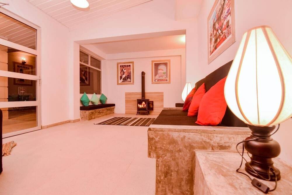 Нувара-Элия: Top Terrace Cottage