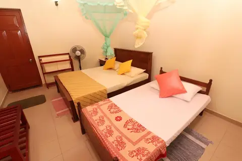 Мини-Отель Yoho Granary Homestay — фото 1