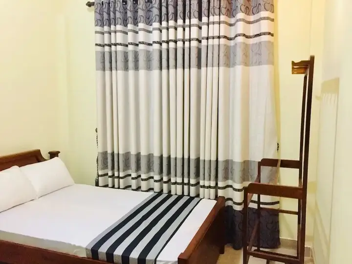 Анурадхапура: Sweet Home