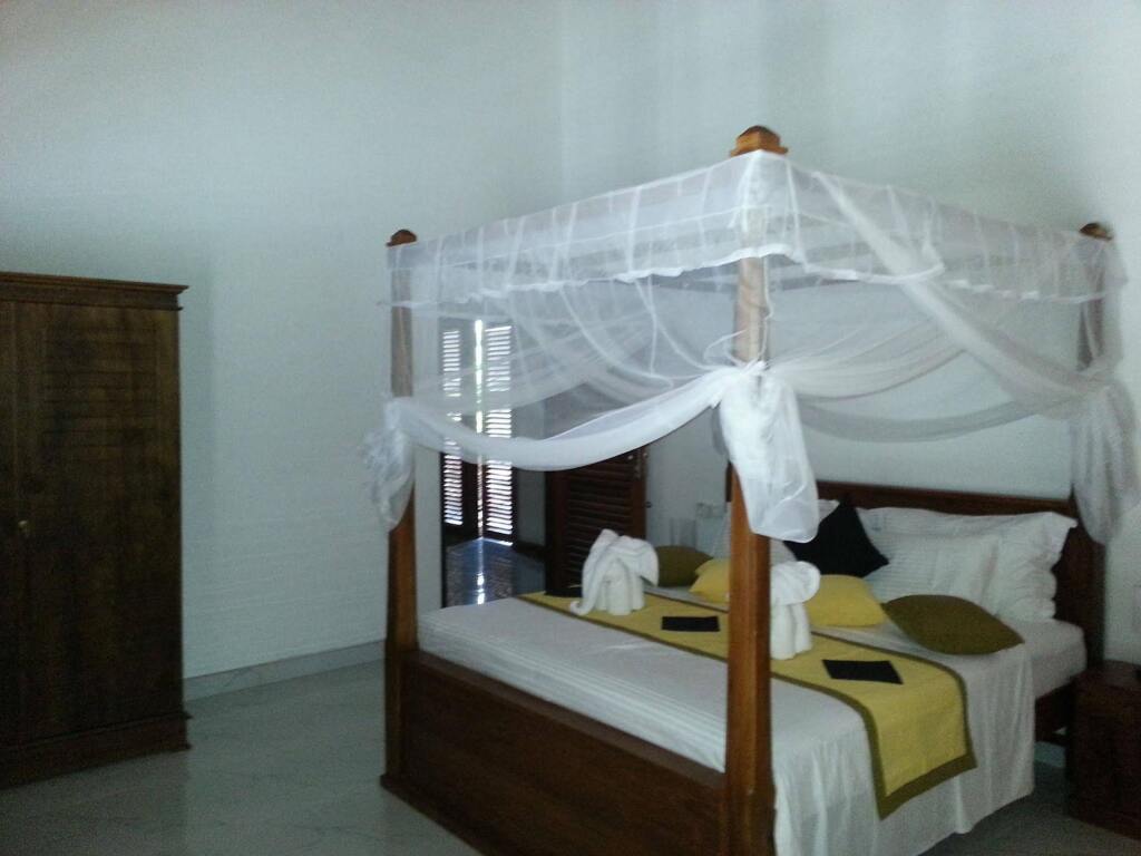 Кудавелла: Beach Villa Lanka