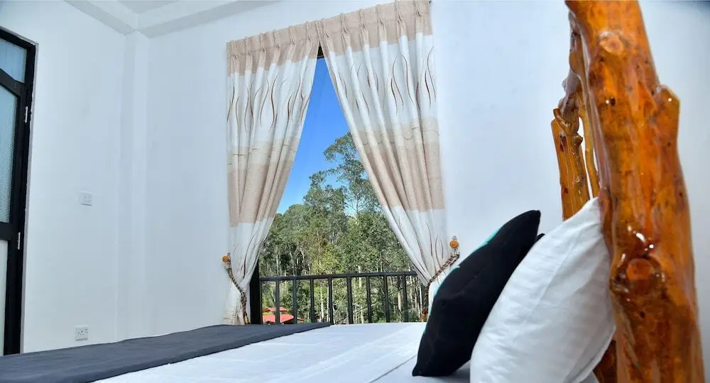 Элла: Yathra Mount Inn