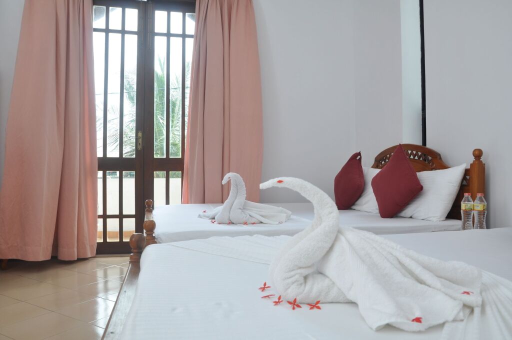 Хиккадува: Shakuna Villa
