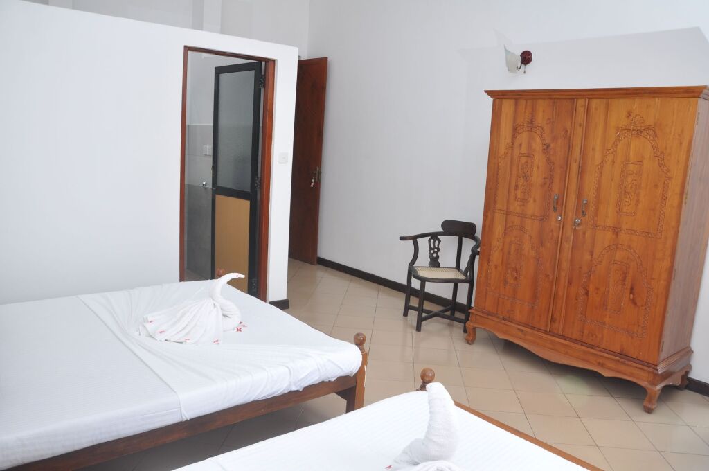 Хиккадува: Shakuna Villa