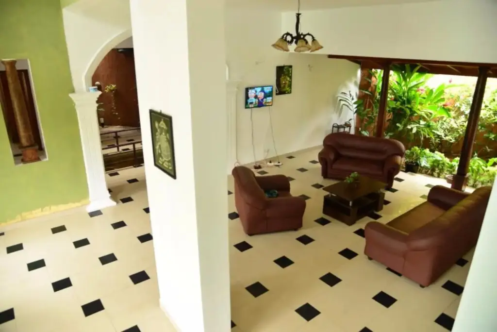 Хиккадува: Shakuna Villa
