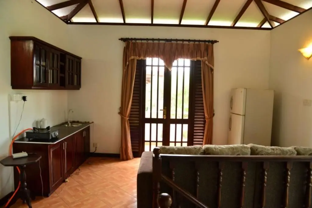 Хиккадува: Shakuna Villa