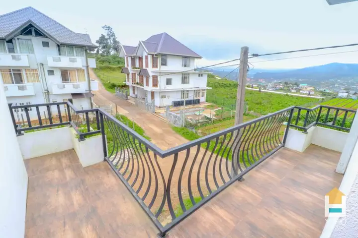 Нувара-Элия: Гостевой Дом Yoho Grand Lake View