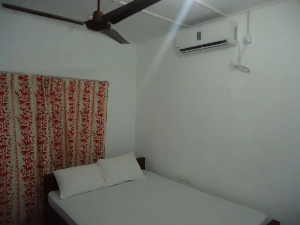 Тринкомали: Trinco Villas Uppuveli
