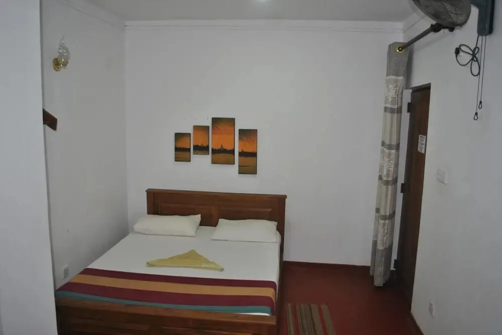 Анурадхапура: Senora Guest House