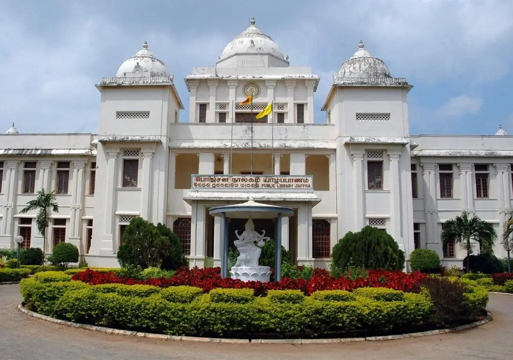 Colonial Inn — фото 1